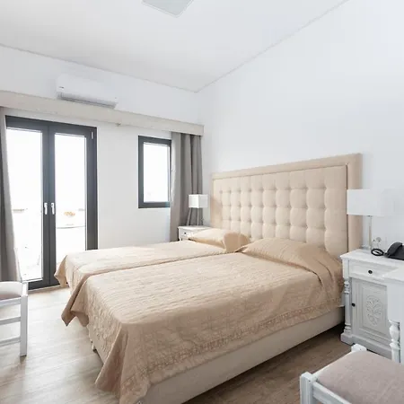 Star Santorini 3*