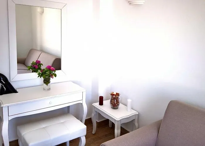 Star Santorini Hotel 3*